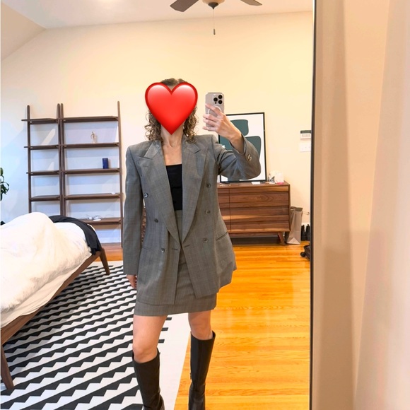 Paul Stuart 100% wool skirt suit - Picture 4 of 4